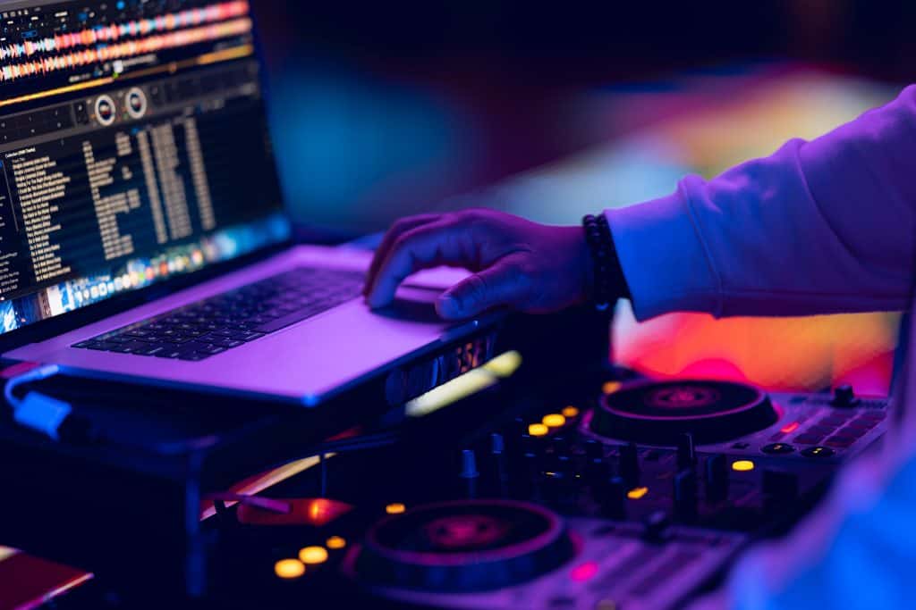 DJ Setup: DJ Software